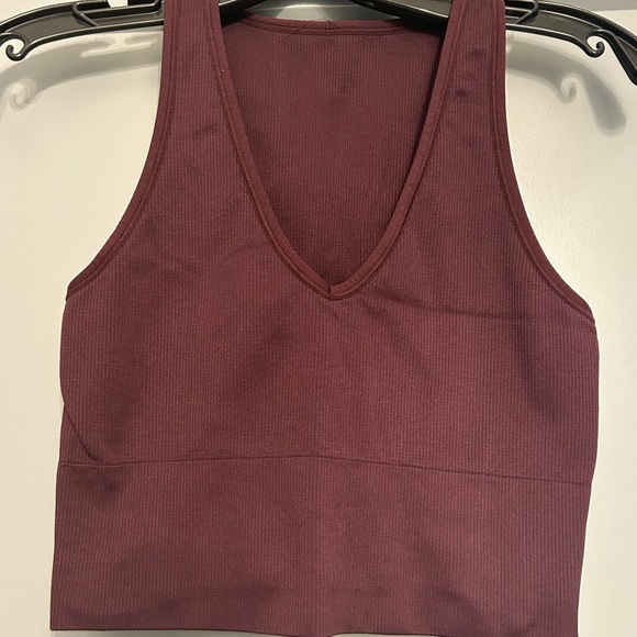 Athleta Tops - Athleta signature v-neck cropped Burgundy Ribbed Tank Top